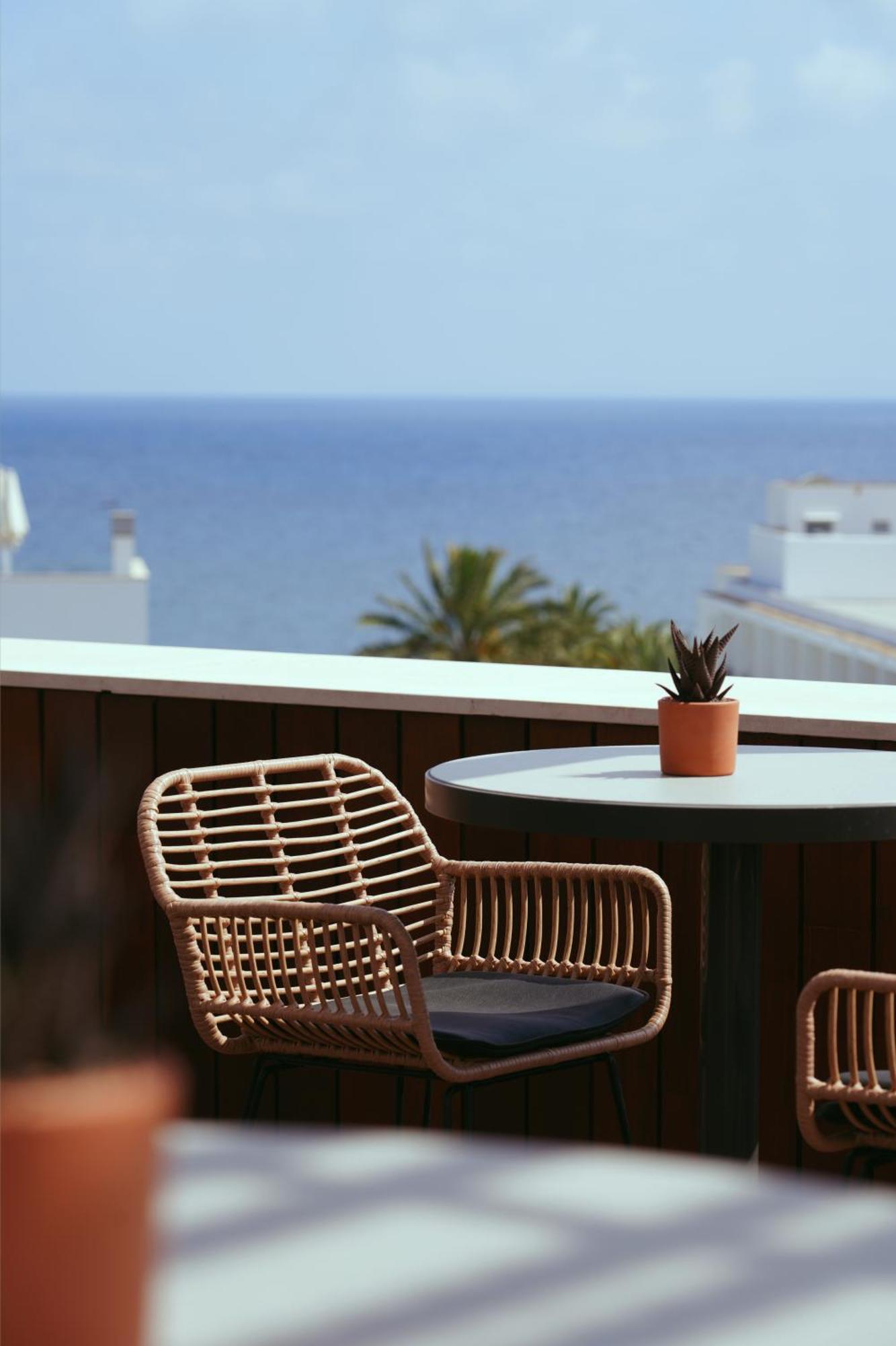 Aguas de Ibiza Grand Luxe Hotel Santa Eulalia del Río Exterior foto Hotel